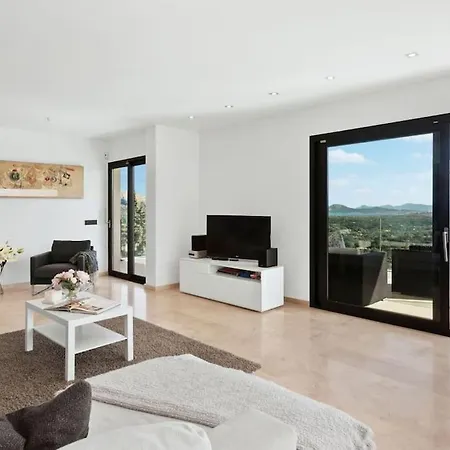 Contemporary With Pool And Spectacular Views