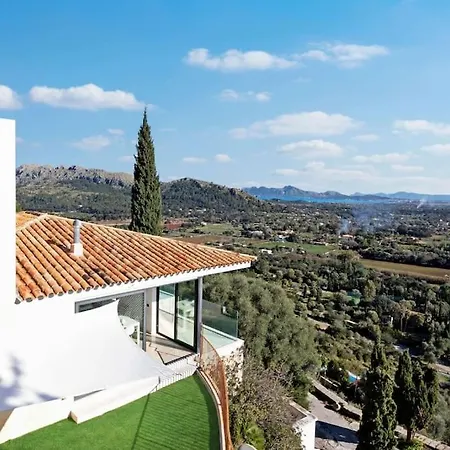 Contemporary With Pool And Spectacular Views